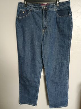 Gloria Vanderbilt Classic Blue Straight Leg Jeans